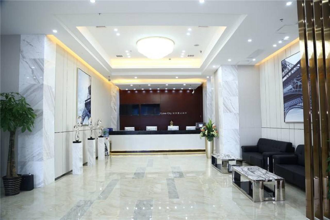 Hanting Express Changsha Railway Station Wuyi Road Exterior foto